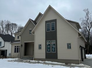 8042 Westfield Blvd, Indianapolis, IN 46240