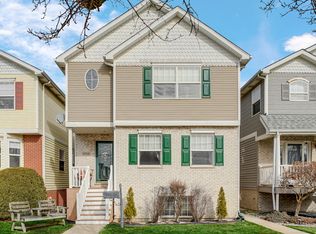 6158 W 60th St, Chicago, IL 60638