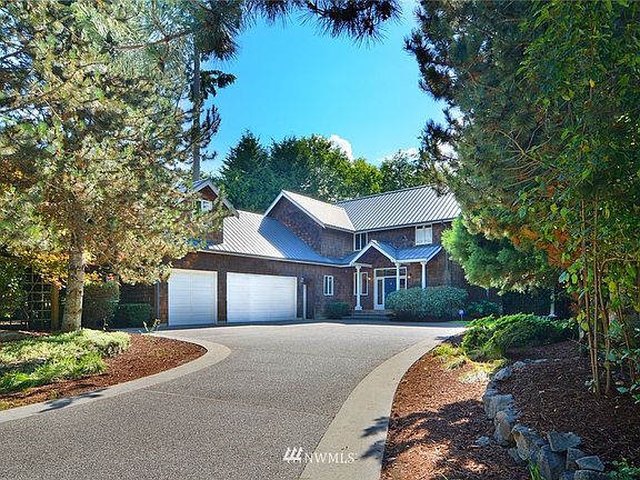 3rd image of 1115 Alexander Place