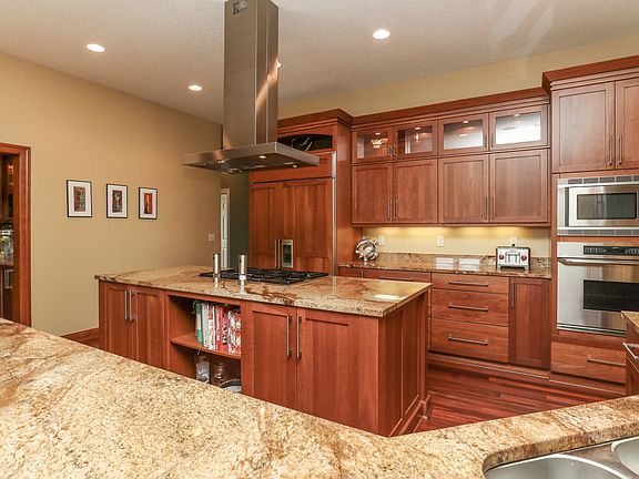 3rd image of 5720 Red Bud Way