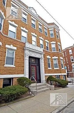 229 Kelton St #9
