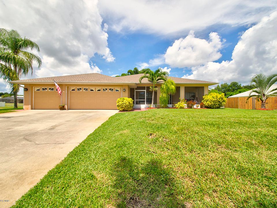 1st image of 2982 Nina Ct