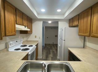 744 N Saliman Rd APT B, Carson City, NV 89701