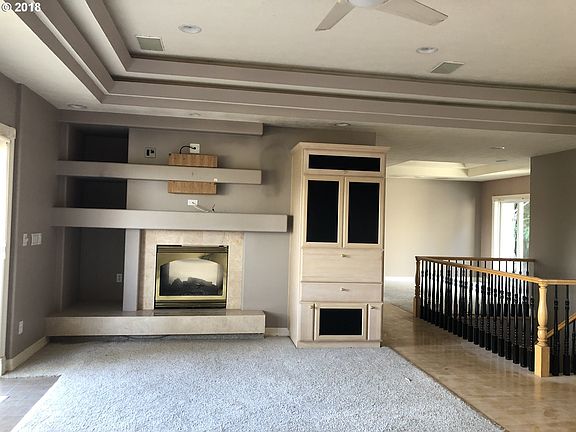 4th image of 2873 SE Evelyn Pl