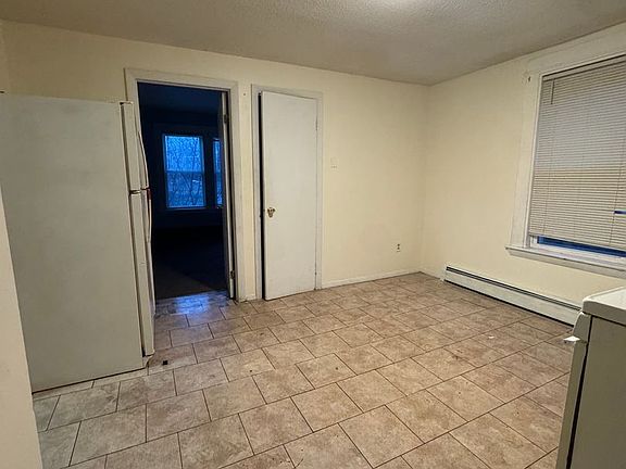 3rd image of 411-431 N Main St #26