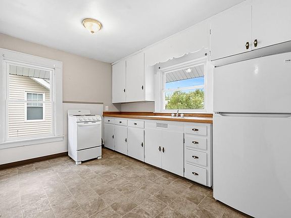 3rd image of 2408 S Linden Ave #2