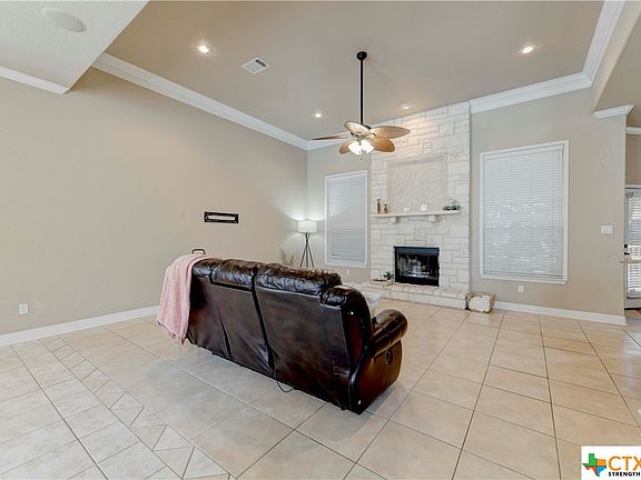 2nd image of 313 Wrought Iron Dr