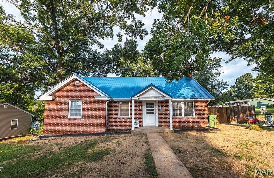 1st image of 27 Irene Ln
