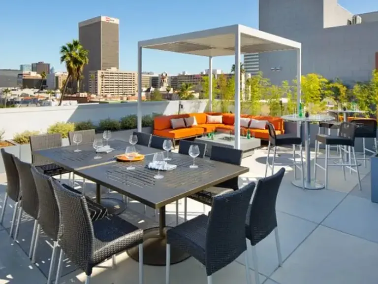 Maya Apartments at 535 Kingsley Dr in Los Angeles — Photo 33