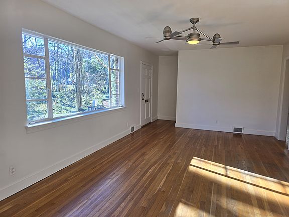 3rd image of 1831 W 1st St