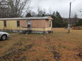 246 N G St, Hillsboro, TN 37342