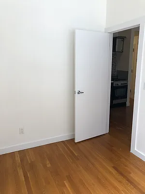 Rented by Carnegie Management Inc | media 6