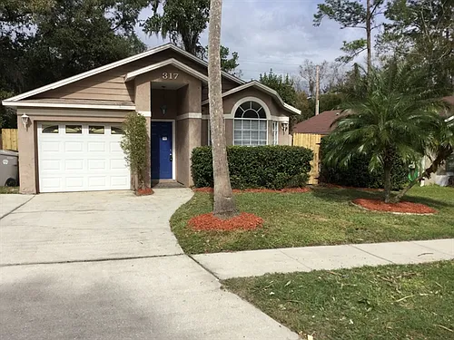 317 McCoy Village Ct Photo 1