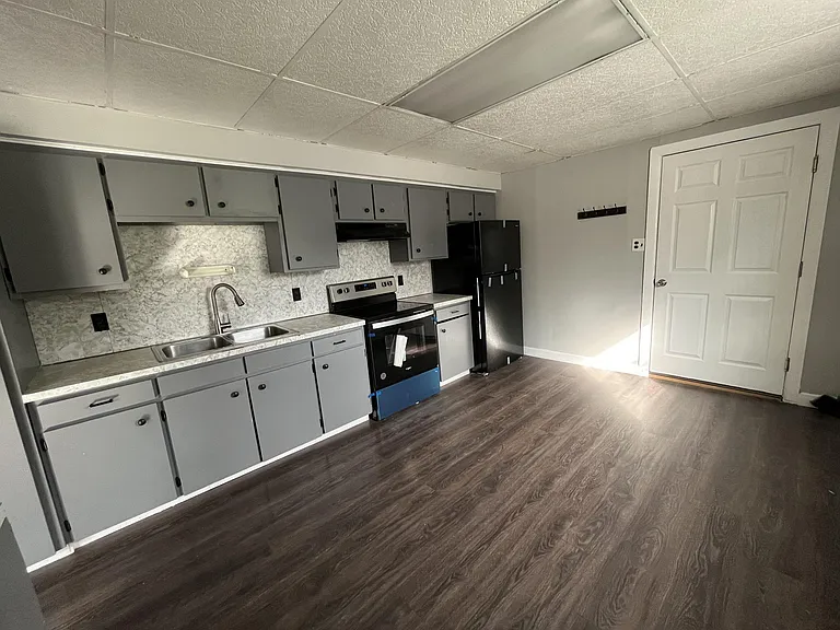 48 Sobieski St #1 — Photo 2