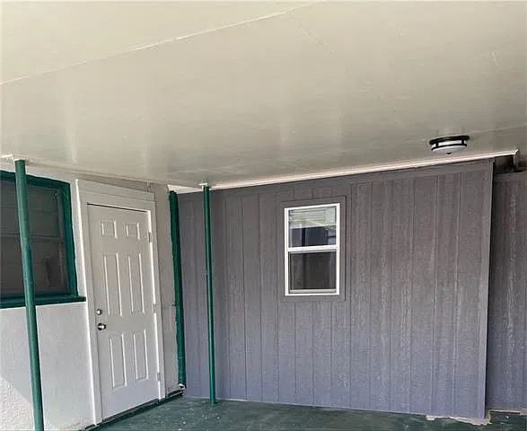 2 bed, 1.0 bath, 950 sqft, $1,250 — Photo 1