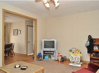 2132 S Laura Ave, Wichita, KS 67211