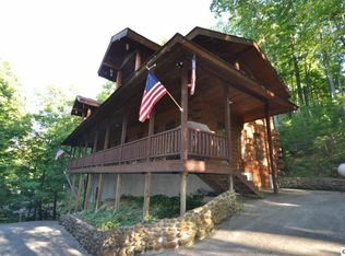 664 Wiley Oakley Dr, Gatlinburg, TN 37738