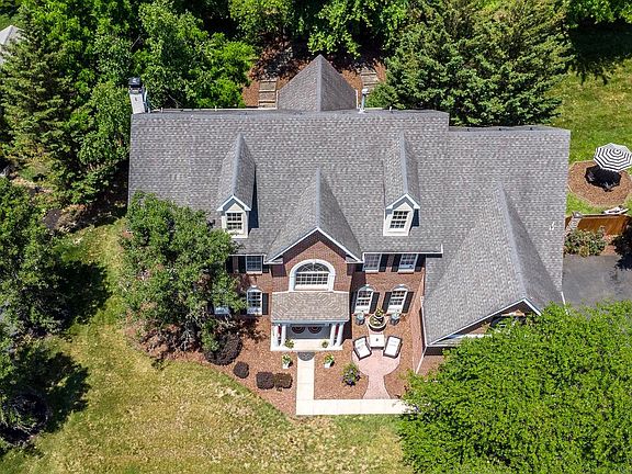 5th image of 103 Bailey Dr