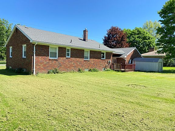 2nd image of 33 Edgewood Dr