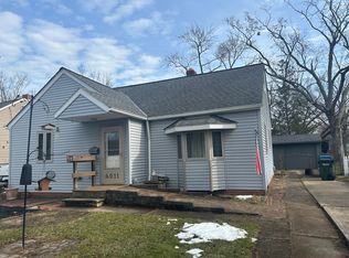 4011 W 223rd St, Fairview Park, OH