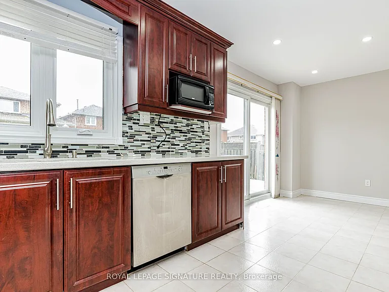 101 Hullrick Dr — Photo 20