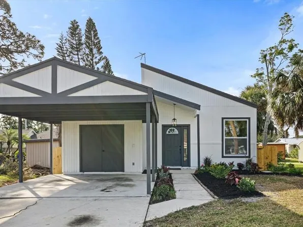 1942 Joyce St, Sarasota, FL 34231