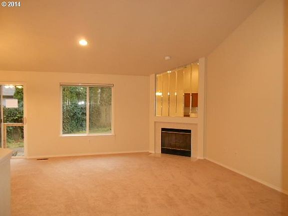 2nd image of 504 NE 146th Ct