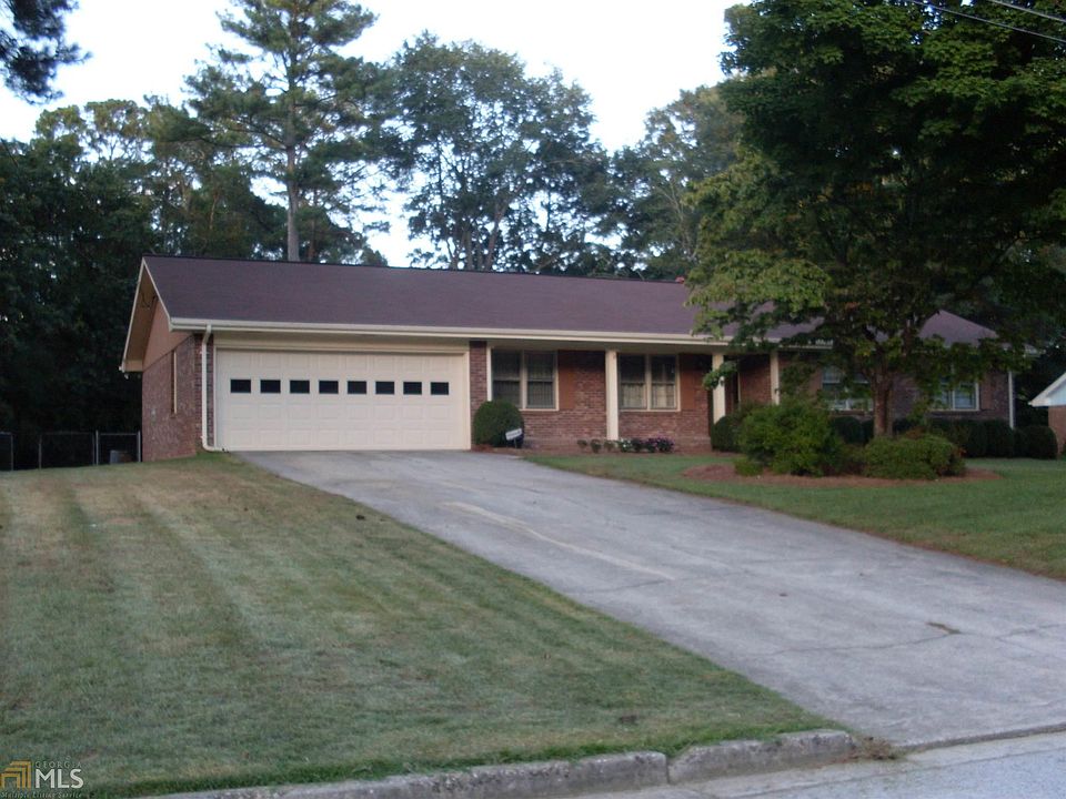 1st image of 2334 Amber Woods Dr