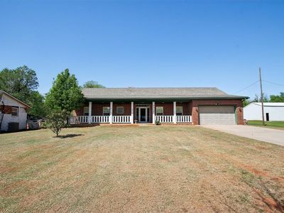 2043 E Mohr Ln, Mustang, OK, 73064