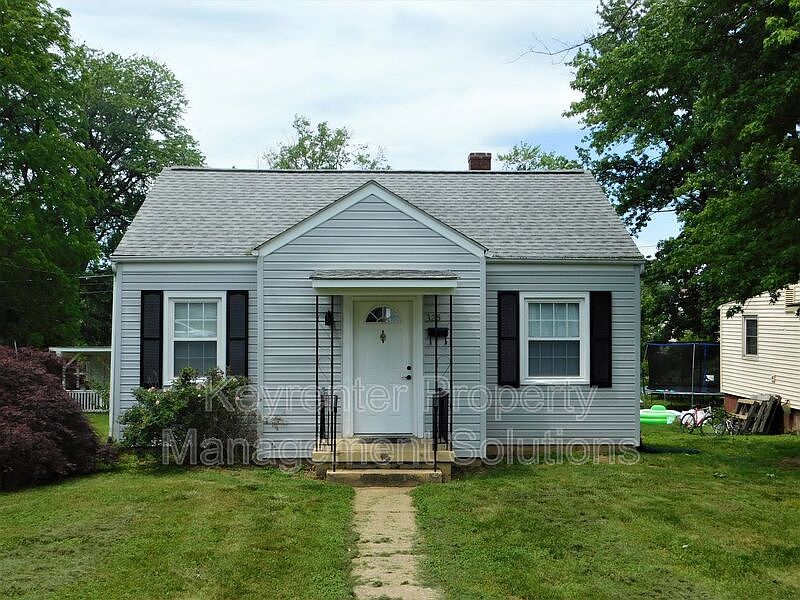 1st image of 325 James Ave