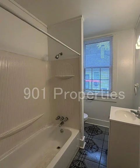 2108 Jefferson Ave #102 — Photo 8