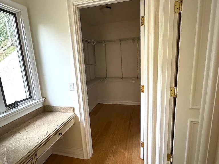 2334 Benedict Canyon Dr — Photo 20