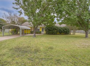 7 Deerfield Rd, Huntsville, TX 77340