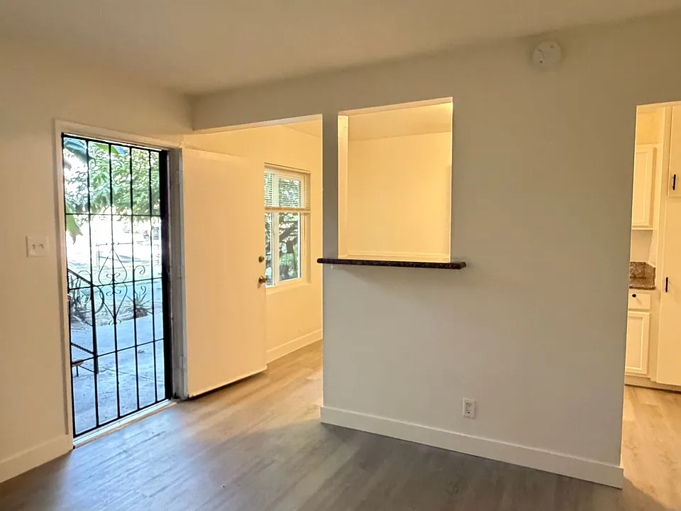 5804 Gage Ave (RR)