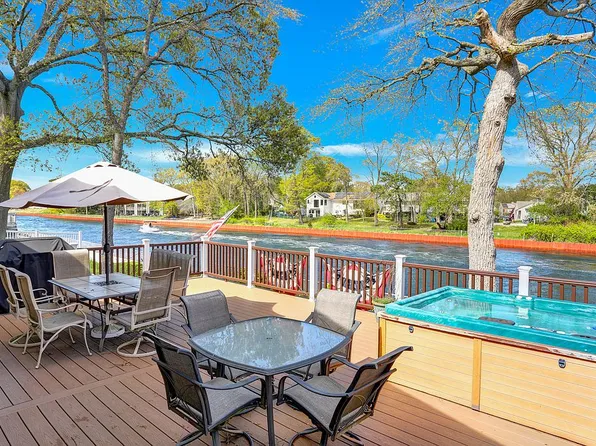 1126 Willoughby Ln, Point Pleasant Beach, NJ 08742