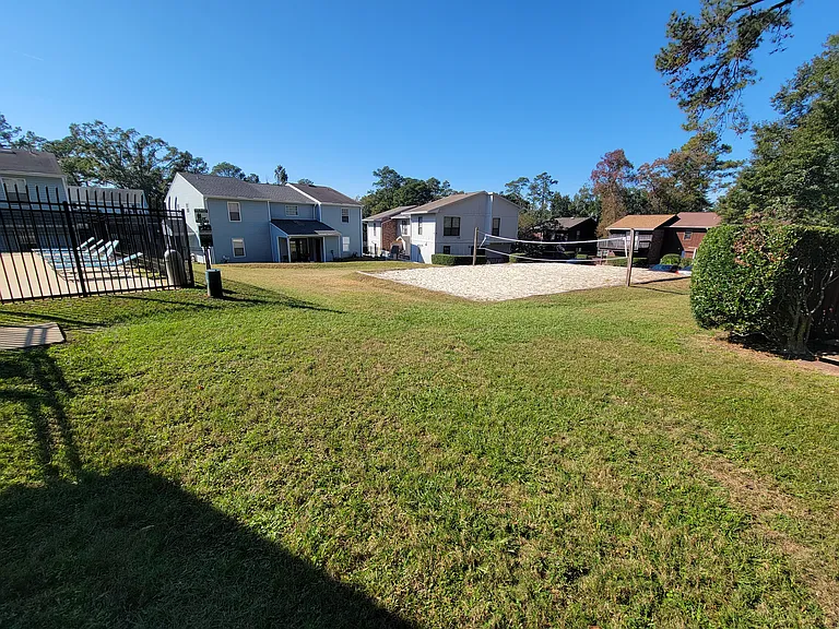 698 Timberwood Cir E — Photo 20