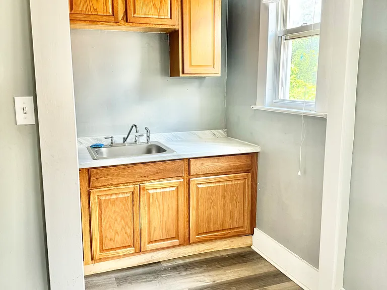 247 W Ivy St #2 — Photo 3