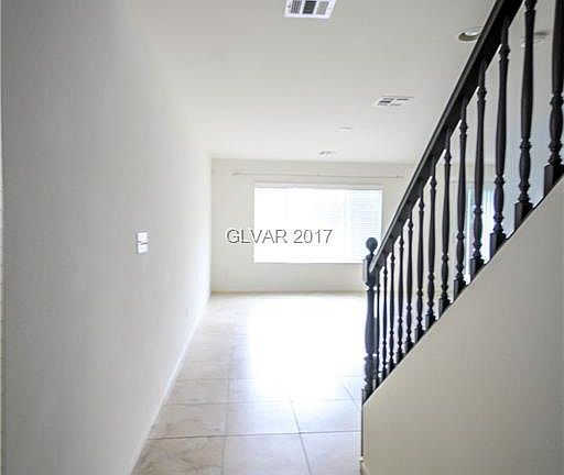 3rd image of 10223 Headrick Dr