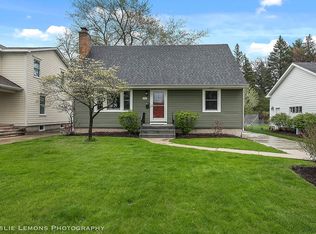 1005 Santa Rosa Ave, Wheaton, IL 60187