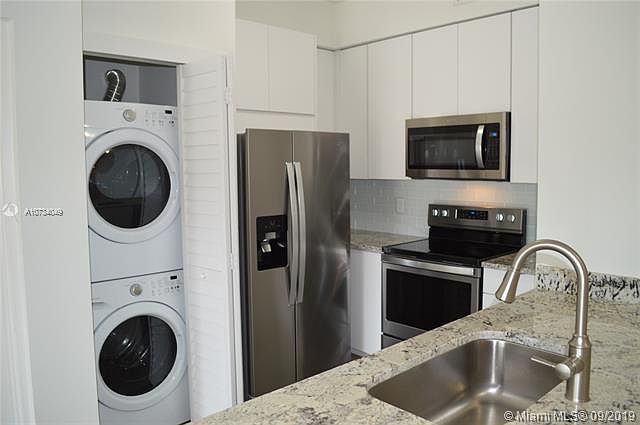 1st image of 7350 NW 114th Ave APT 203
