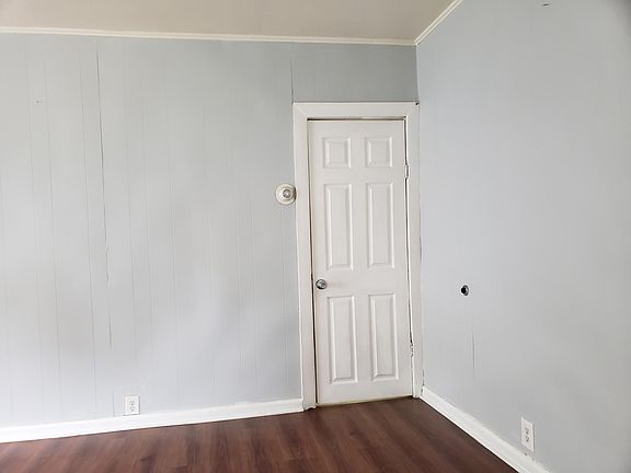 3rd image of 2401 41st St #B