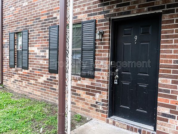 2nd image of 129 Hillcrest Dr #9