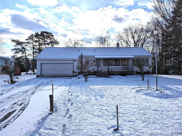 6502 Lakeshore Rd, Cicero, NY 13039