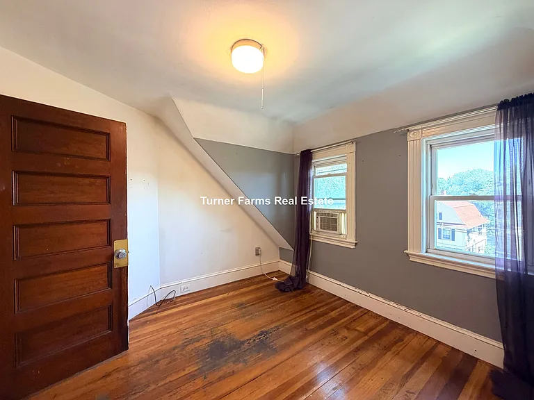 124 Forest St #3 — Photo 12