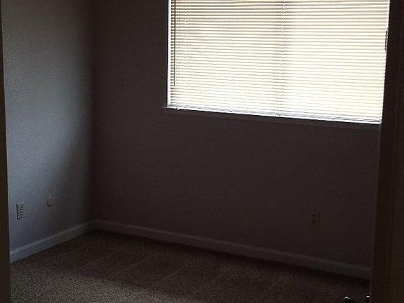 3rd image of 7600 Pickoi Cir
