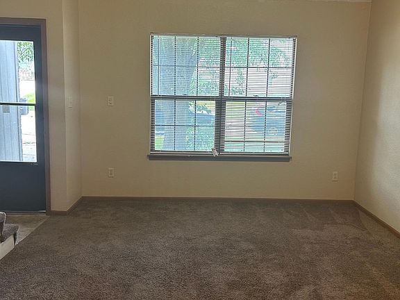 4th image of 3711 SW McDanial Ave