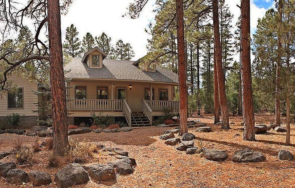 2nd image of 261 Creekwood Ln