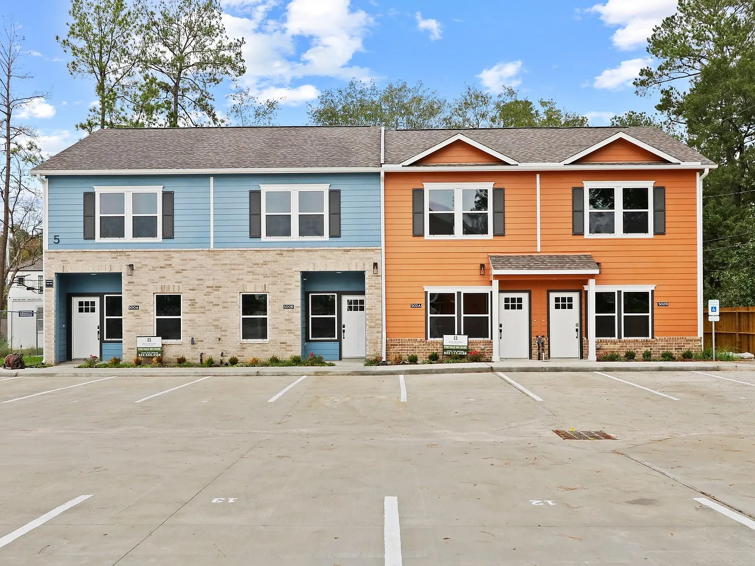 1 bed, 1.5 bath, 896 sqft, $1,675 — Photo 2