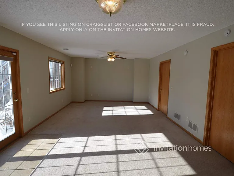 930 118th Ln NE — Photo 9