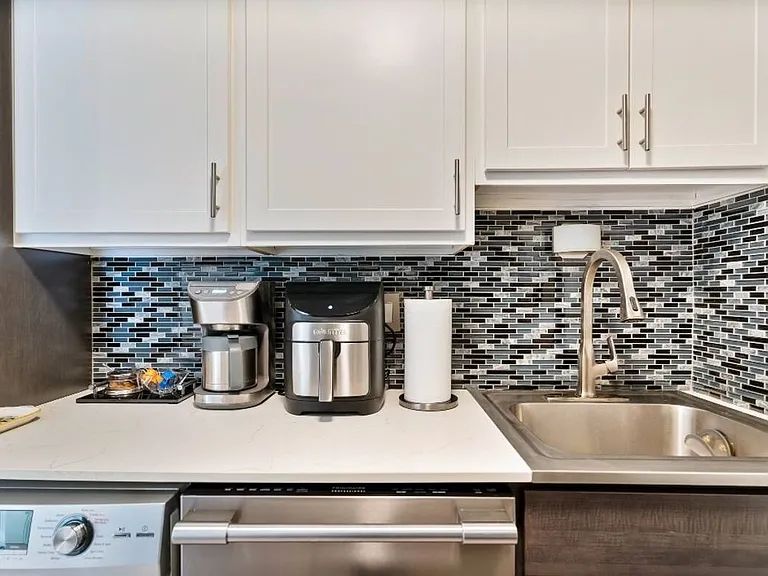 10469 Briarbend Dr #5 — Photo 7